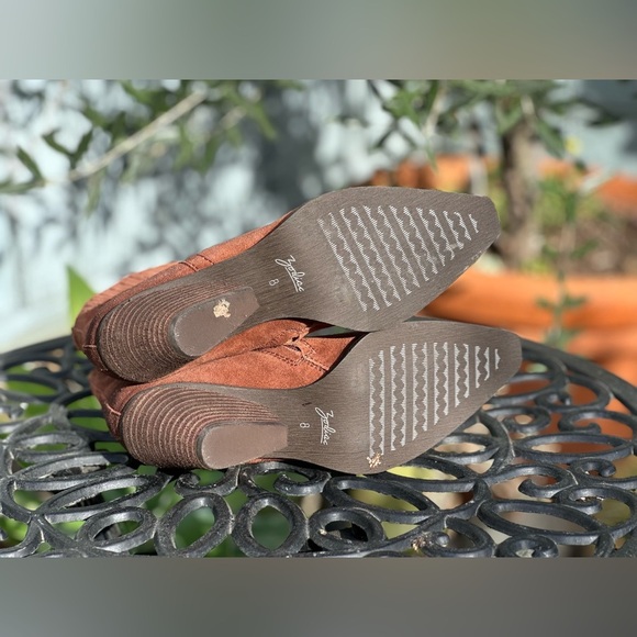 Zodiac — Robyn Ankle Boots - Picture 6 of 6